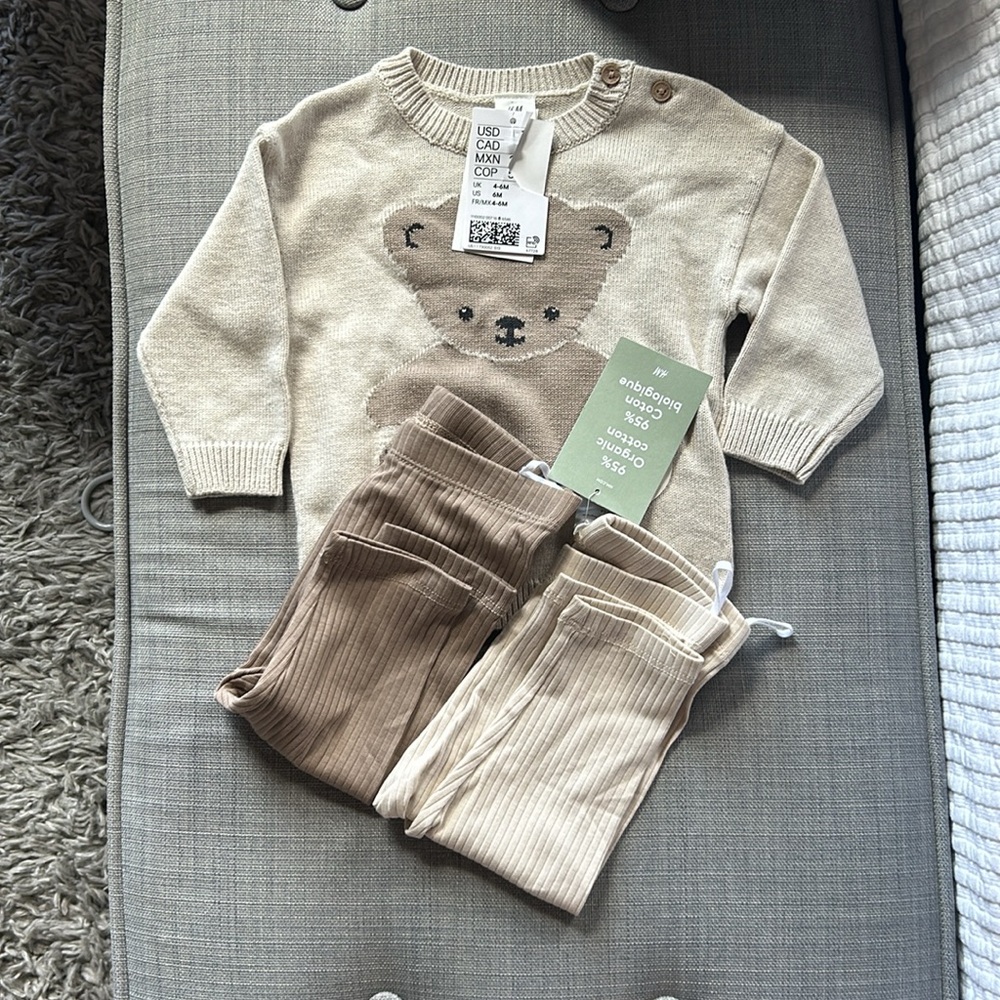 Matching set unisex baby set